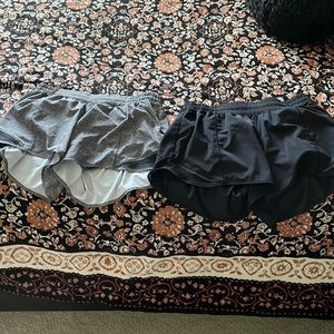 Lululemon Hotty Hot 4in gray & black